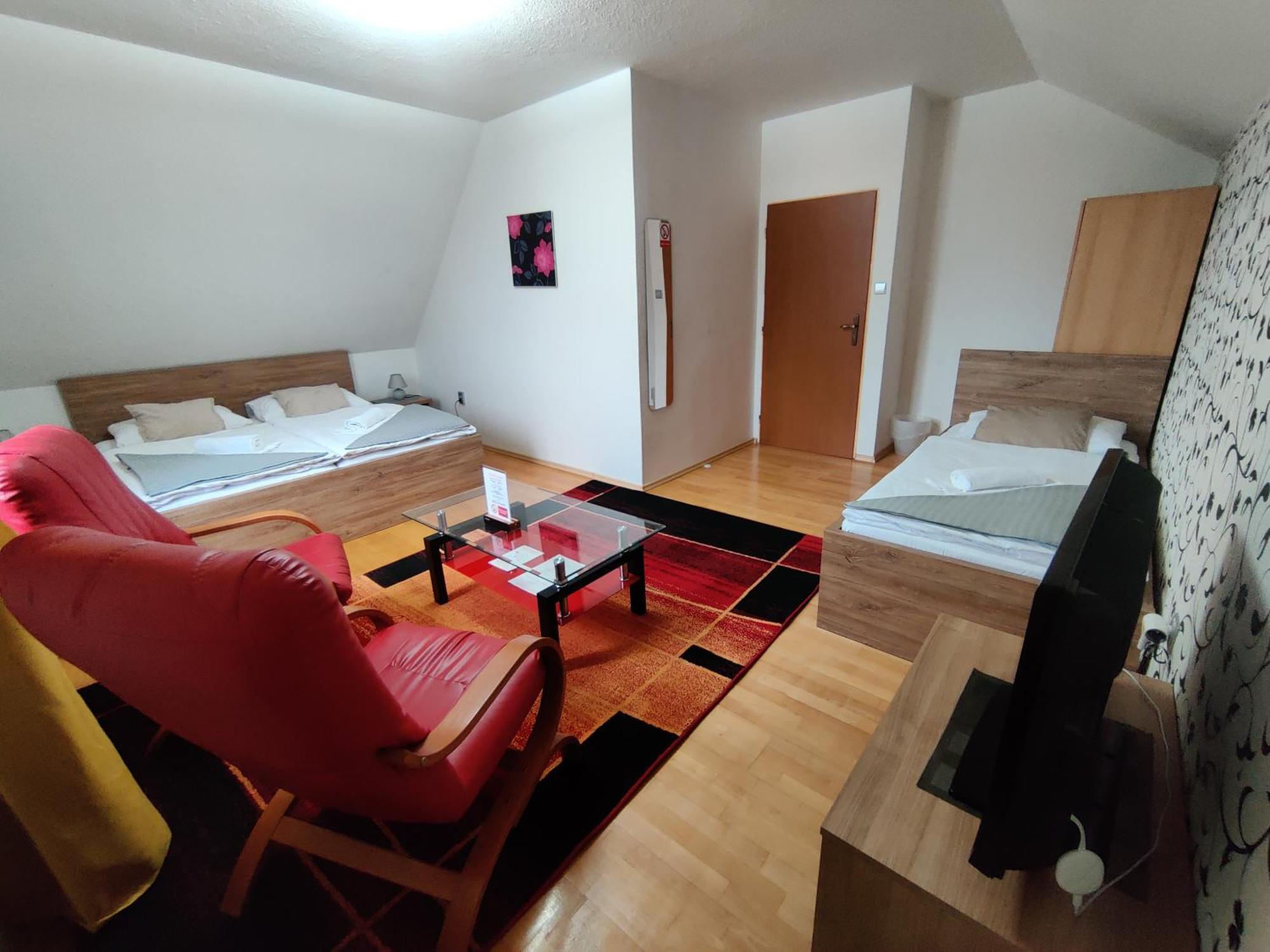 Hotel Orlan Bratislava Eksteriør bilde