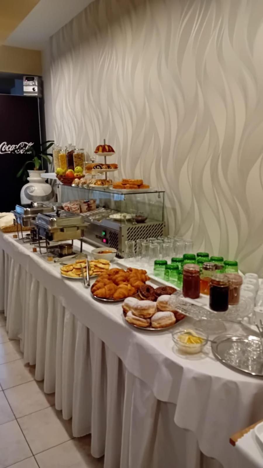 Hotel Orlan Bratislava Eksteriør bilde